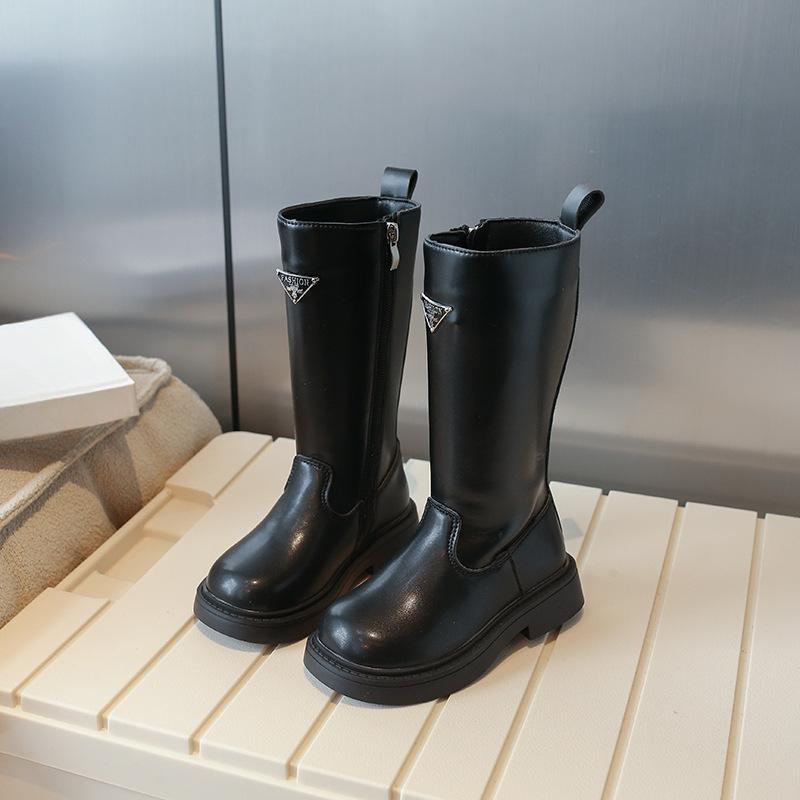 

Новые зимние кожаные ботинки Martin Boots 23 чёрный