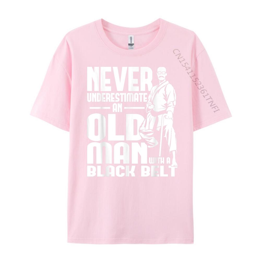 Alter Mann Mit Einem Schwarzen Gürtel Karate Taekwondo Mma Grafik T-Shirts 100% Baumwolle Modisches und Trendiges T-Shirt Herren T-Shirts