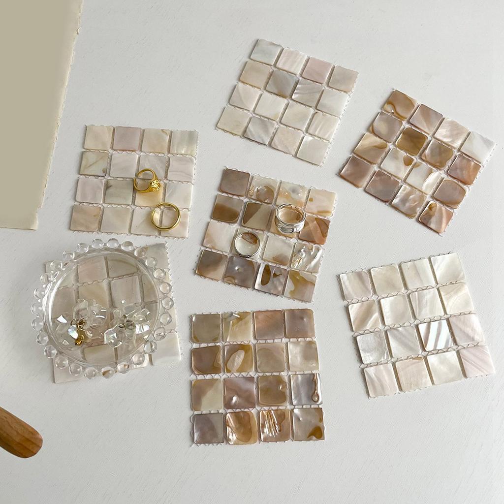 Pack of 2 Heat Insulation Square Shell Coasters Easy to Clean Nonslip Cup Mat for Dining Table Desktop Decoration