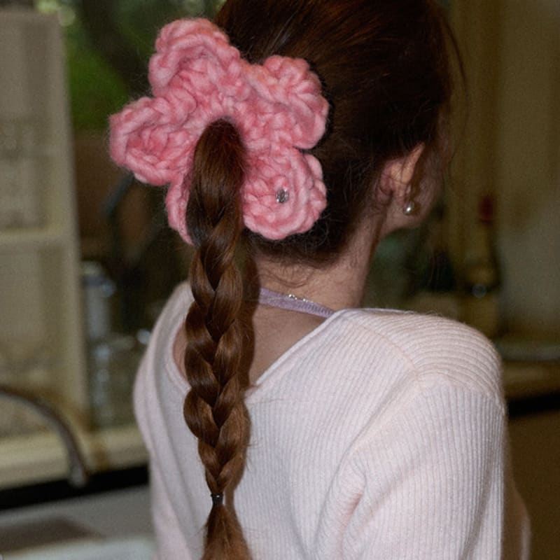 Slowslowly Wool 100% Handmade Crochet Dasy Big Flower Hair Scrunchie _ Pink
