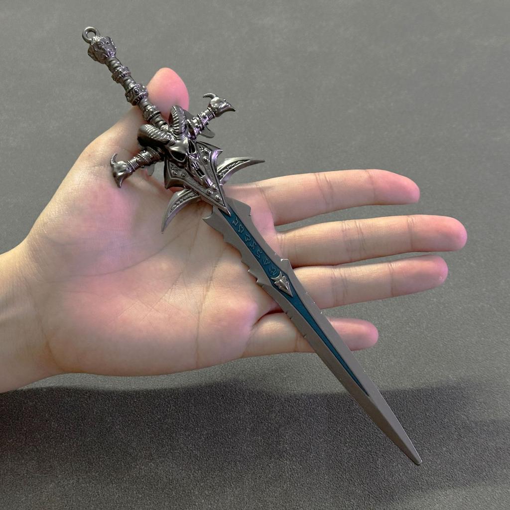 Warcraft WOW Peripheral Lich King Shadow of Sorrow Frostmourne Weapon Model Metal Toy Ornament Sending Children To Friends