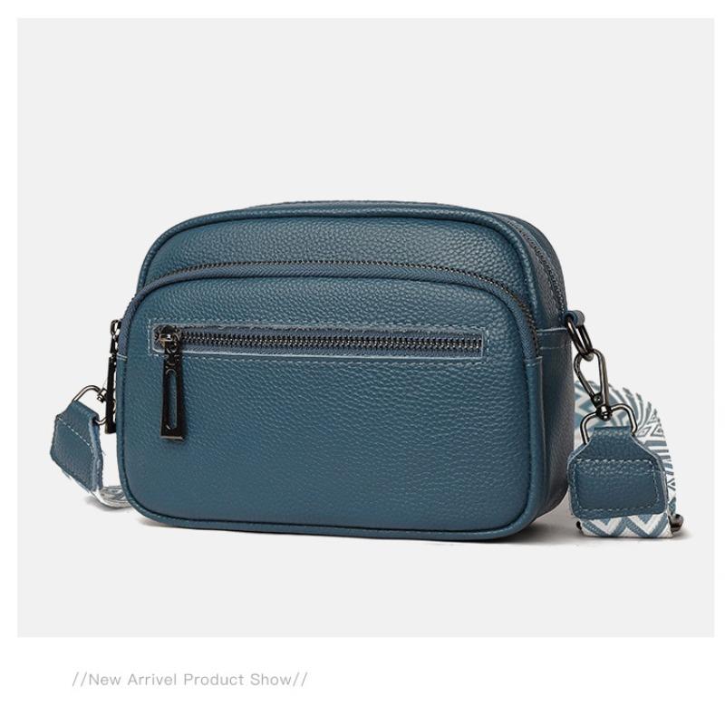 New Bag Women's Niche Fashion Messenger Bag Simple and Versatile Mommy Shoulder Armpit Bag Large Capacity Women's Bag