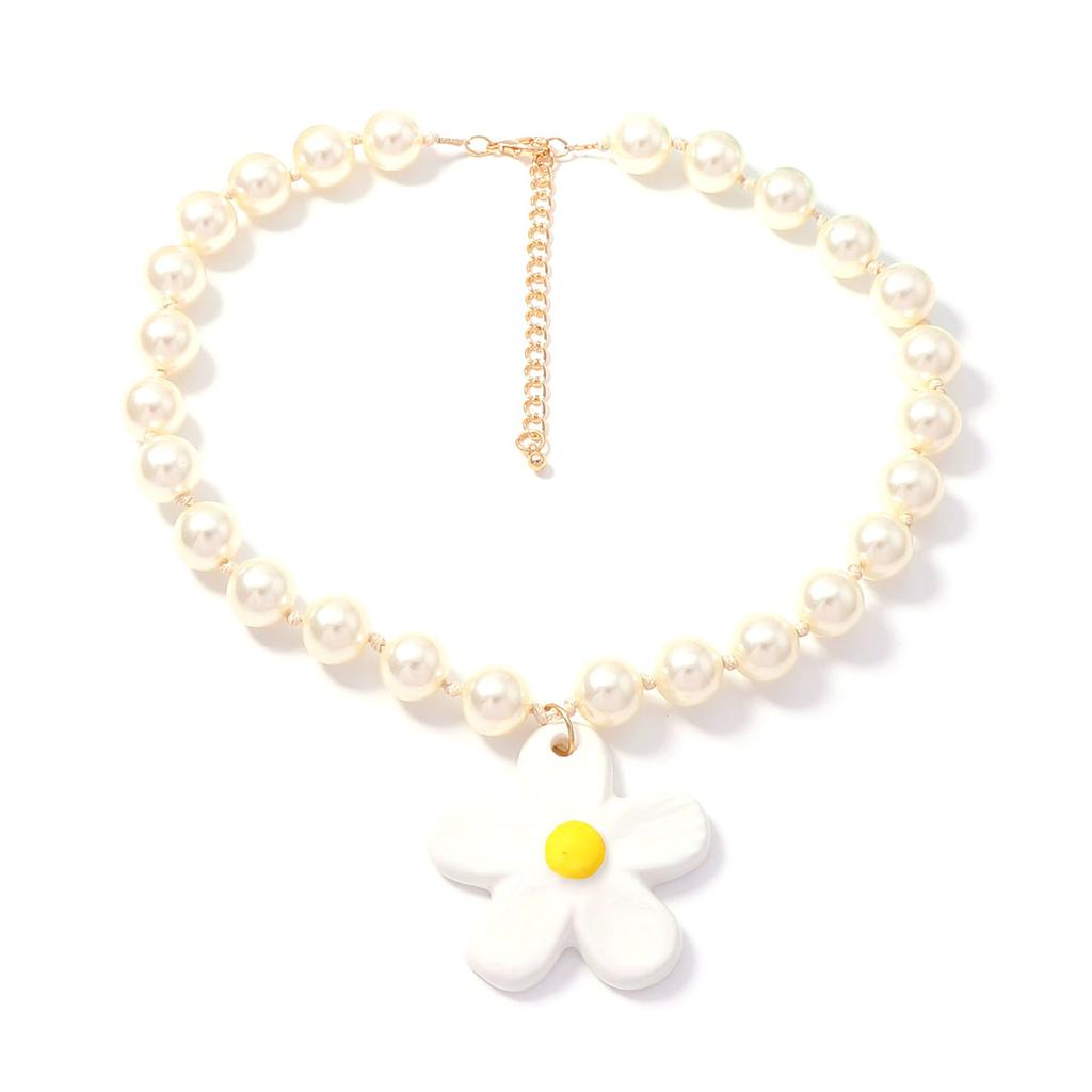 European and American fresh, sweet and cute creative design ceramic flower pendant simple personality versatile women's necklace