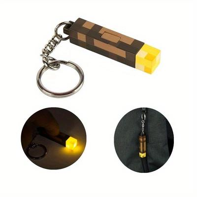 Im Dunkeln leuchtender Anime Gamer Schlüsselanhänger Taschenlampe USB Wiederaufladbare Mini Taschenlampe Schlüsselanhänger Rucksackanhänger Kindergeschenke