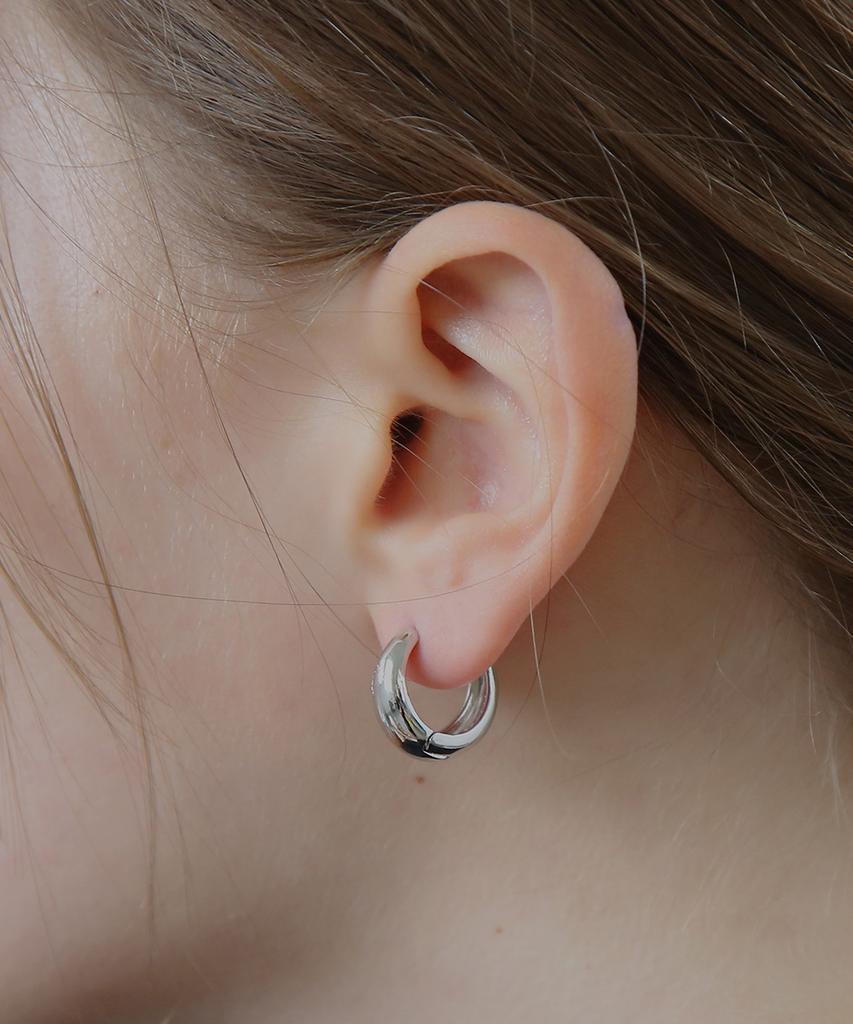 Dieuamour Core Glossy One-Touch Earrings