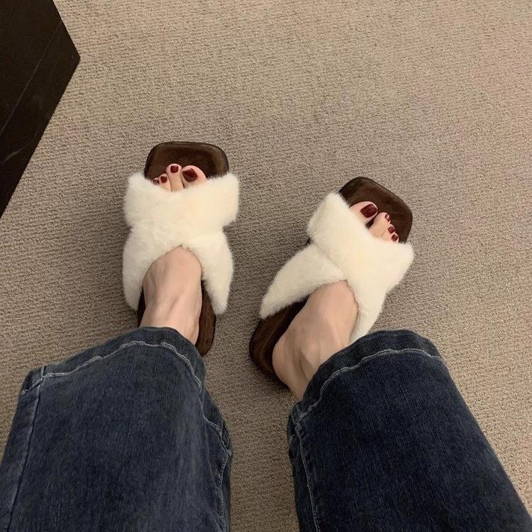 

European and American style outer wear thick-soled fluffy slippers women s 2024 new cross suede one-word drag~ autumn and winter 4CM cotton drag 35 чёрный