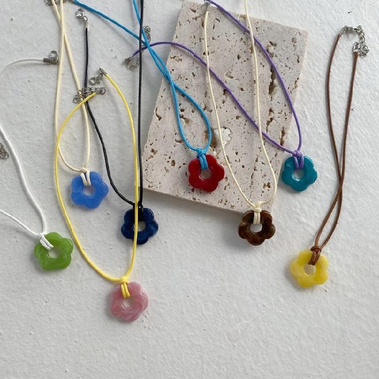 Ausgehöhlter Blumen-Choker Schöner Dopamin-Halschmuck für lässige und formelle Anlässe