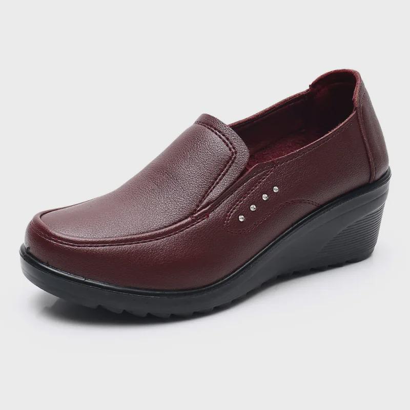 Black Wedge Heel Shoes for Middle-Aged and Elderly Women - Spring and Autumn Work Shoes