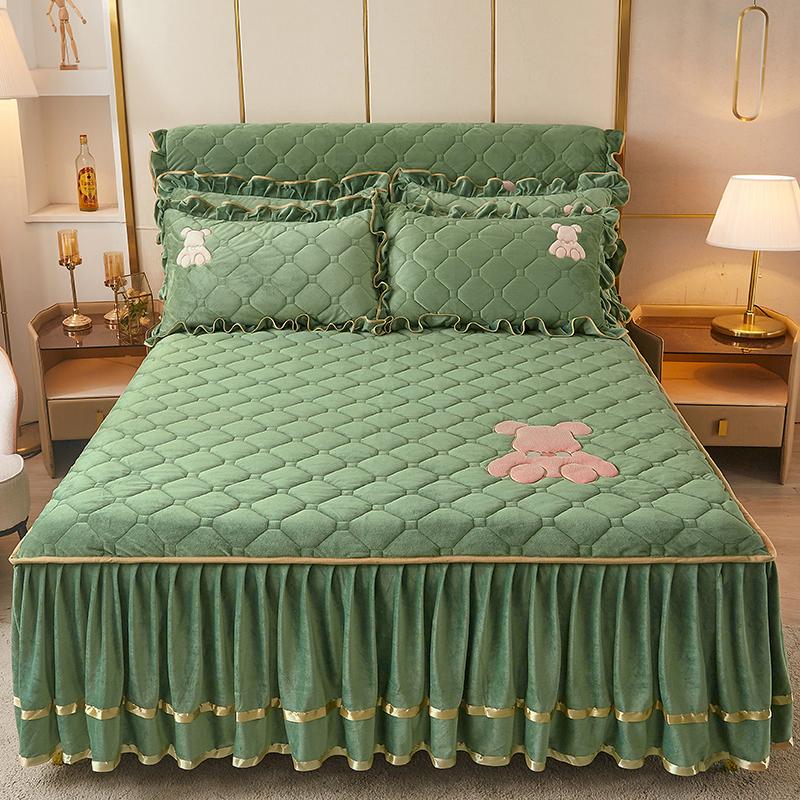 Solid Color Milk Velvet Winter Bedspread On The Bed Thick Home Bed Skirt-style Bed Sheets Cotton European-style Bed Spreads