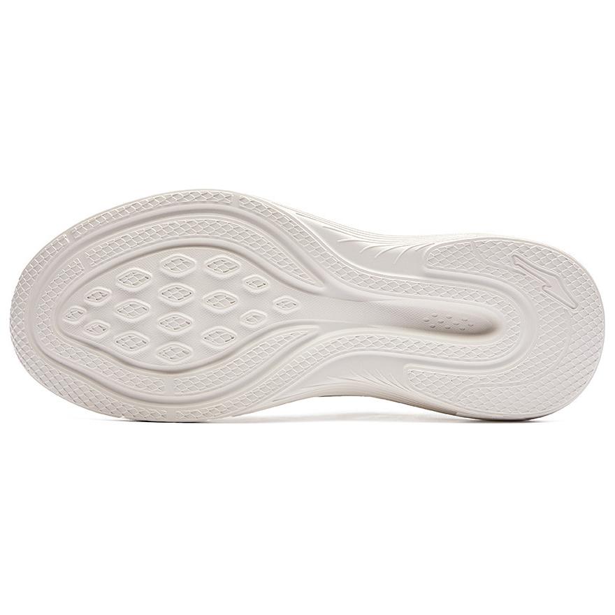 Hongxing Erke Comfortable Versatile Shock Absorbing Wear Resistant Low Top Casual Running Shoes Men Sneakers White 51121403018-002