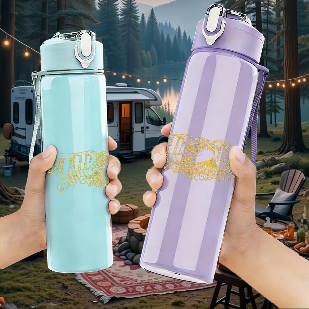 1PC Pale Yellow Minimalist Script Print 750ml colorful plastic sports water bottle leakproof pop up lid with straw for outdoor work home use