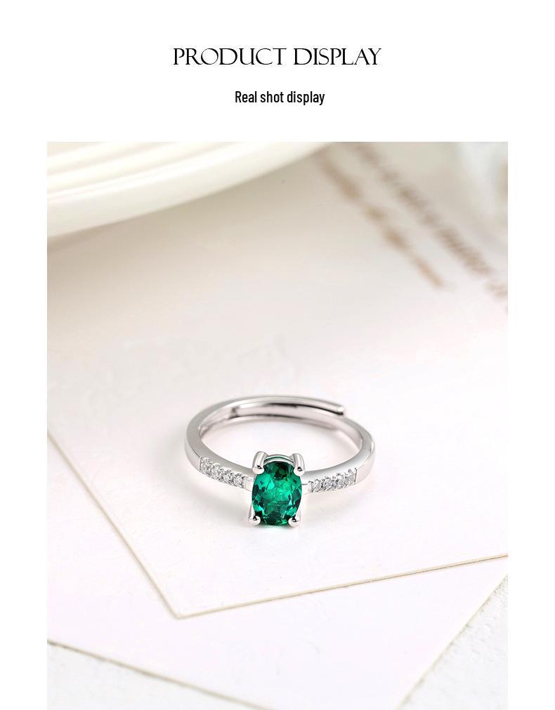 Classic Women's S925 Sterling Silver Emerald Ring - Light Luxury Egg-Shaped Gemstone Band