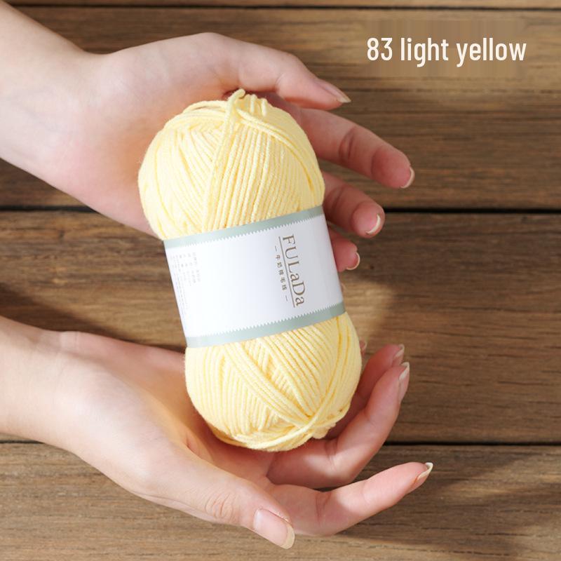 Baby 4-fädig gekämmte Milchbaumwollgarnknäuel zum Handstricken & Häkeln - DIY Puppe, Pullover, Schal Materialpaket