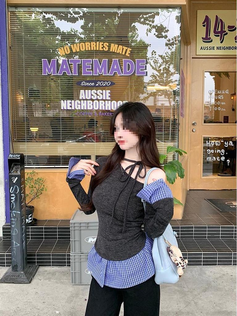 Knitted Off-Shoulder Halter Neck Women's Top - Korean Style Short Sleeve for Autumn/Winter