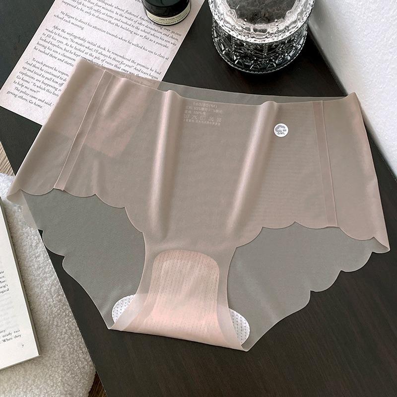 Ultra-thin Translucent Panties Feel Breathable for Women Naked