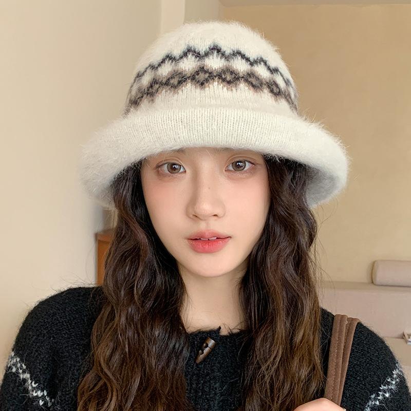 Bucket Hat Women's Autumn and Winter Light Luxury Style Versatile Bucket Hat Windproof Warmth Ear Protection Woolen Fisherman Hat