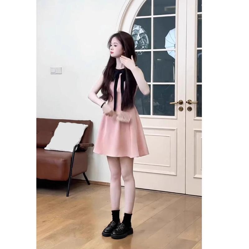 Xiaoxiangfeng Temperament Thousand Gold Feeling Dress Women's Clothing Summer New Fashion Bow Vest A Word Skirt