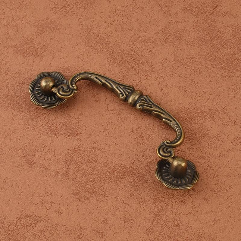 Comfortable Hold bronze Furniture Pulls 86mm Hole Center Traditional Designs Easy to Use Suitable Living Room Bedroom
