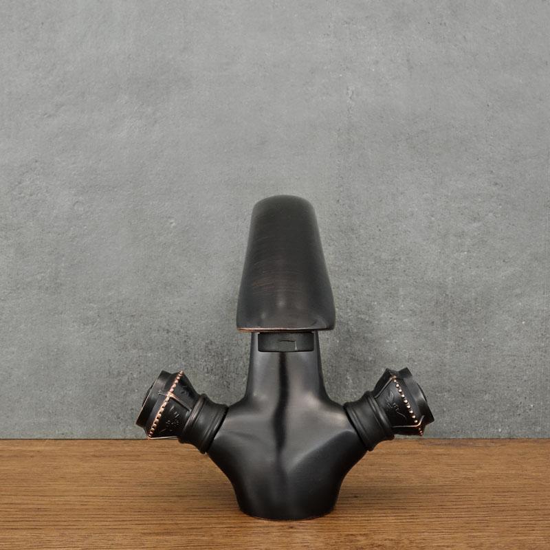 Black free-standing washbasin tap LEXIE FUMAR 1