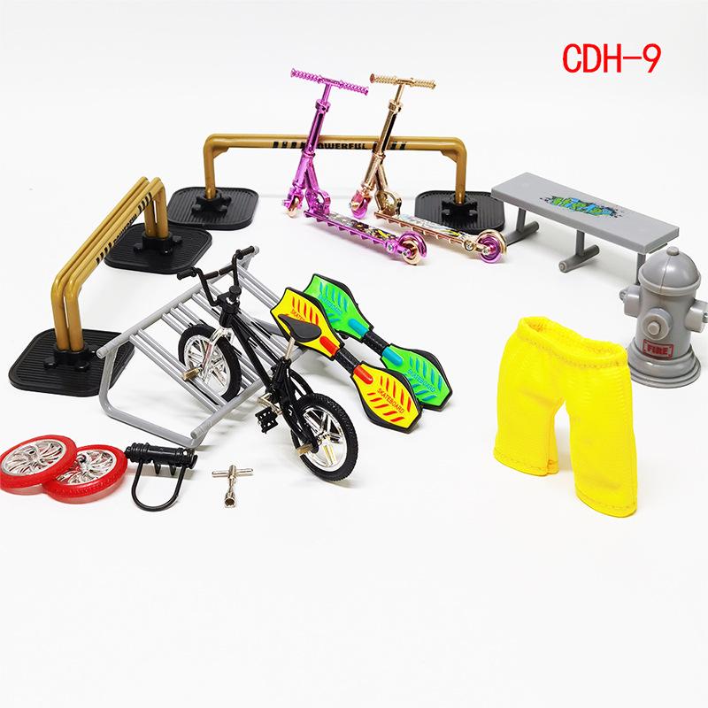 Finger Skate Park: Alloy Scooter, Skateboard & Mini Bike Set