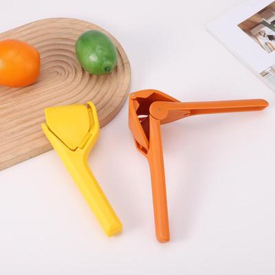 Multifunctional Manual Fruit Lemon Juicer & Pulp Separator