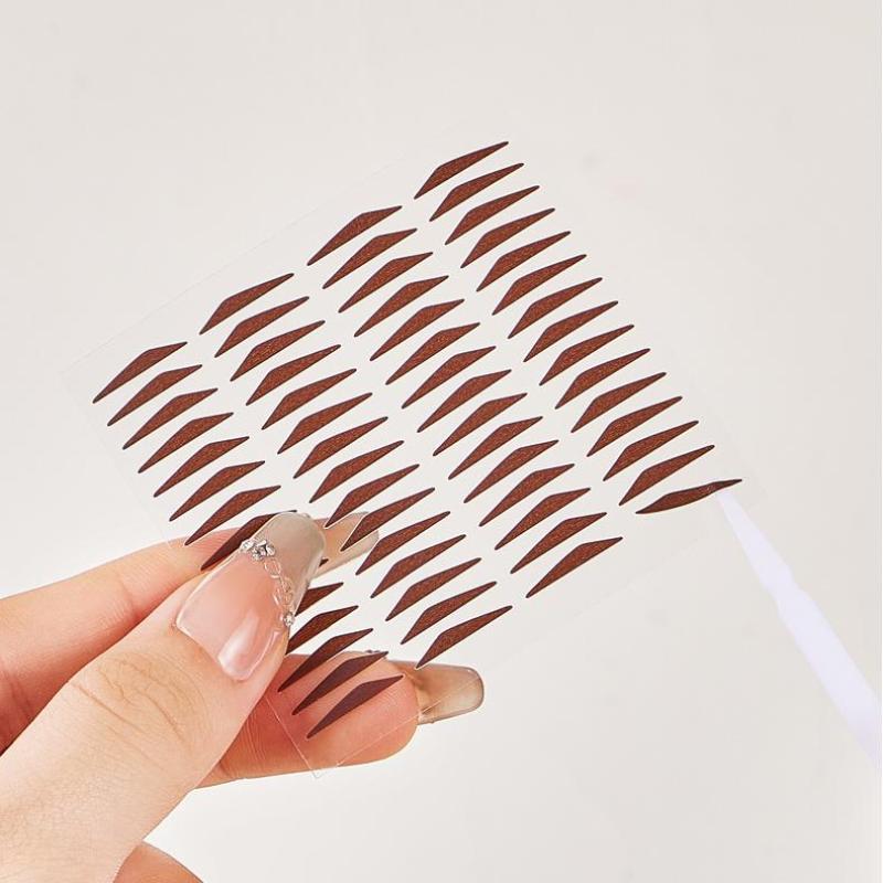 120Pcs Eyeliner Seal Sticker Water Resistant Sweat Resistant Fitting Swollen Eye Blister Adjusting Eye Eyeliner Patch