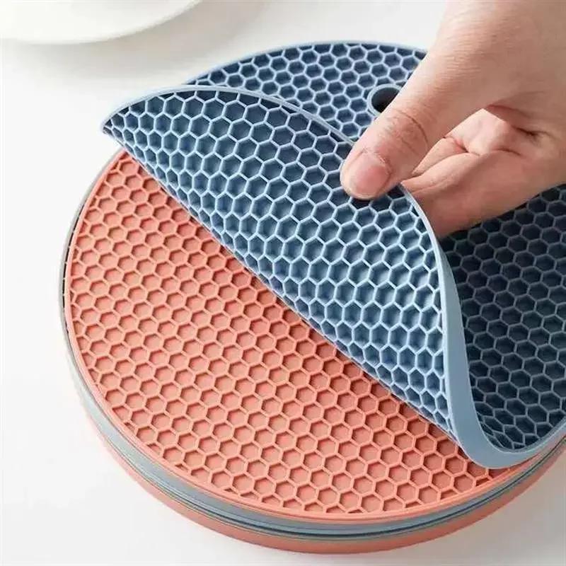1PC Silicone Anti Scalding Mat Pot Rack Household Kitchen Countertop Protection Heat-resistant Anti Slip Circular Silicone Mat