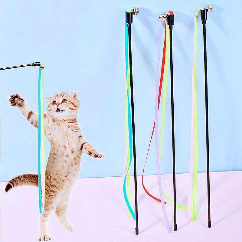 Katzen Spielzeug Farbiges Gurtband Interaktives Katzenspielzeug mit Glocke Katzen Reizangel 40cm Langer Griff Gurtband Quaste Spielzeug für Katzen zum Reizen