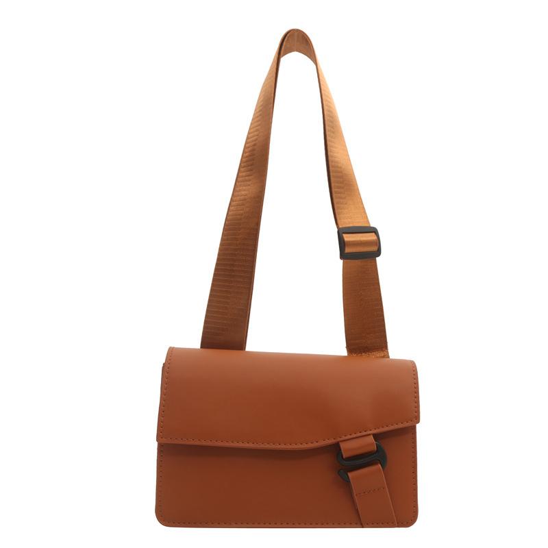 

Темпераментна однотонна маленька сумка з широким плечовим ременем жіноча 2024 весна нова універсальна ins сумка-месенджер на одне плече жіноча сумка коричневий