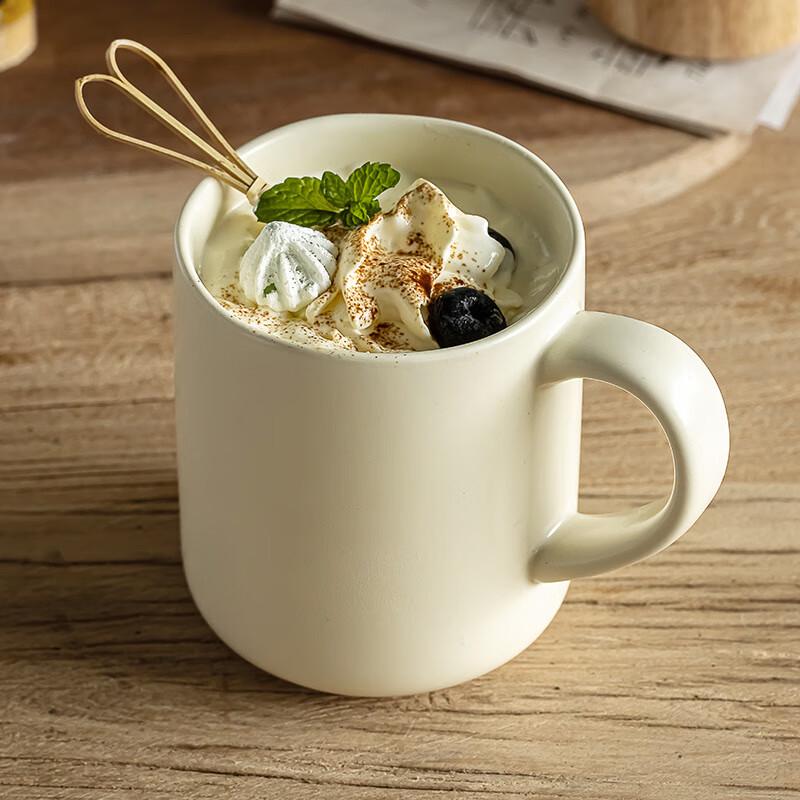 

Wavy Edge Ceramic Breakfast Mug