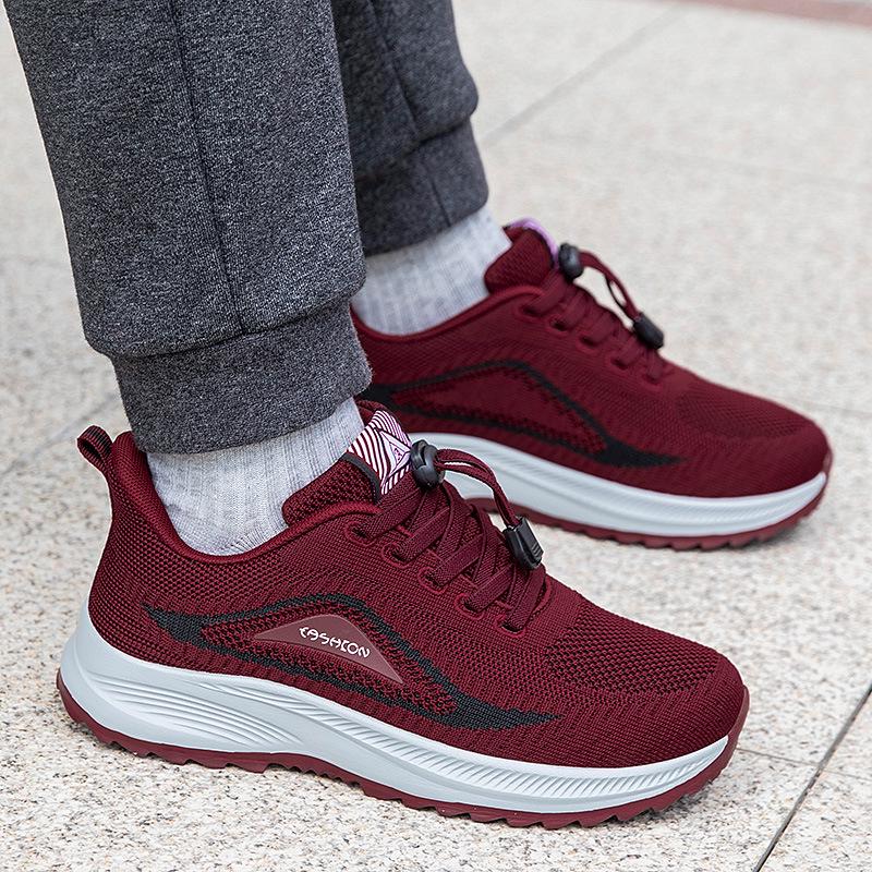 Comfortable Non-Slip Elderly Shoes: Lightweight Mesh Casual Sneakers with Soft Sole, Ideal for Spring and Autumn Walking.