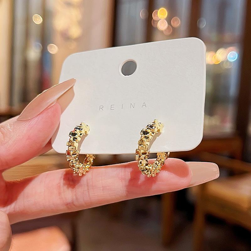 Temperament Simple Glistening Irregular Geometry Broken Silver C-shaped Stud Earrings for Women Korea Designer Jewelry Gifts