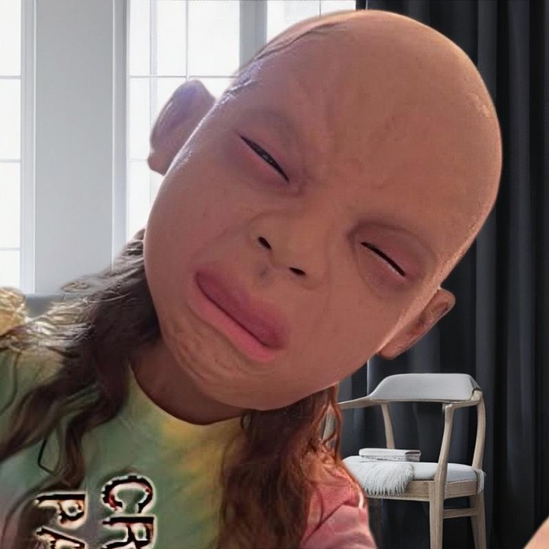 Realistische weinende Babymaske Vollgesichts-Kopfbedeckung mit weinendem Gesicht für Halloween-Party und Spukhaus-Horrorthema