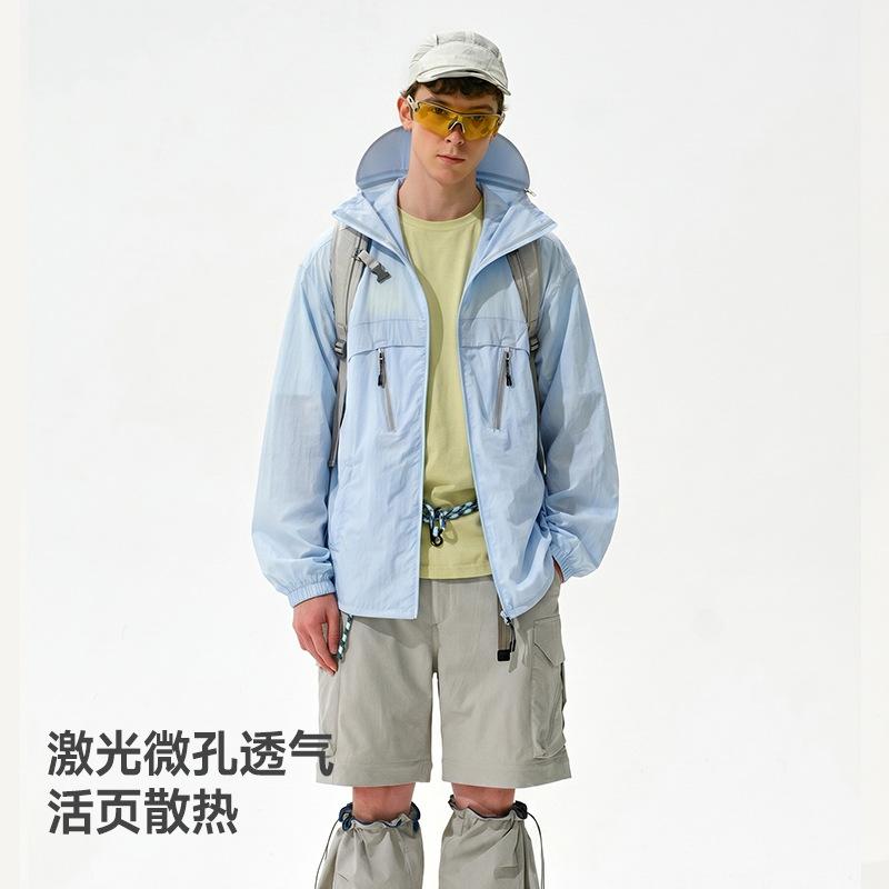 Outdoor sunscreen clothes, trendy sunscreen jackets for men and women in summer, loose and breathable, light sunscreen tops, sunscreen clothes.