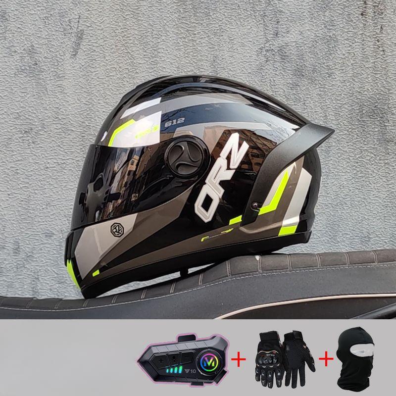 Motorcycle Helmets for Men and Women In Winter Motorcycle Running Helmets for New National Standard Tail Wings for Four Seasons