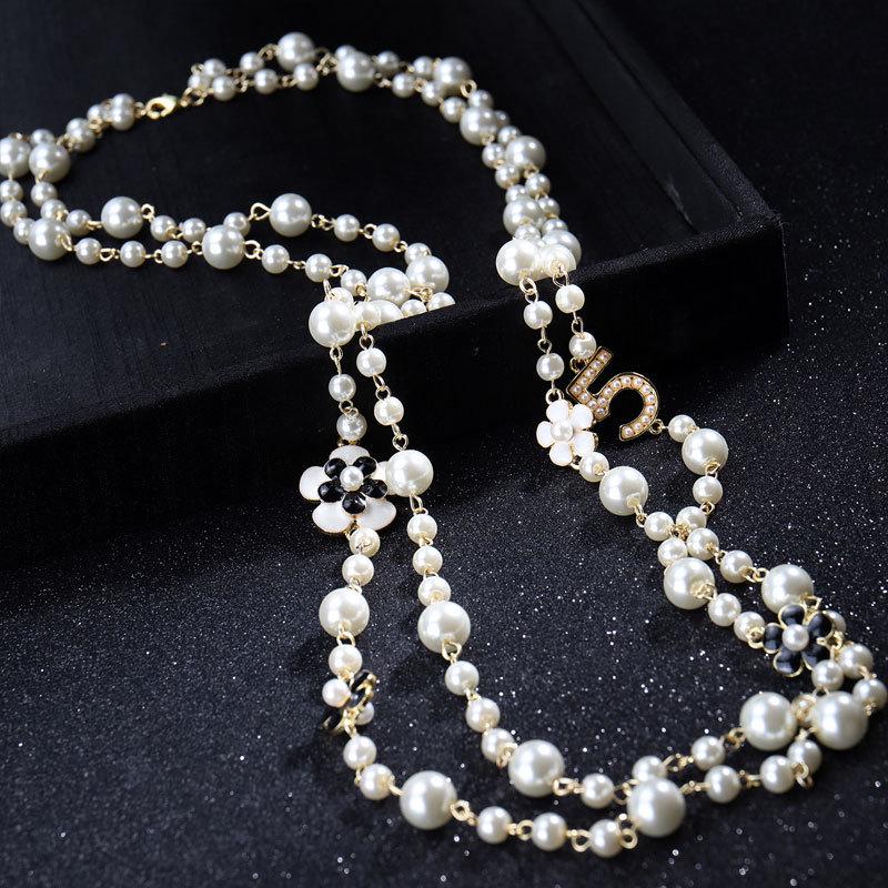 Rose Gold Four-Leaf Clover Double-Layer Pearl Necklace
