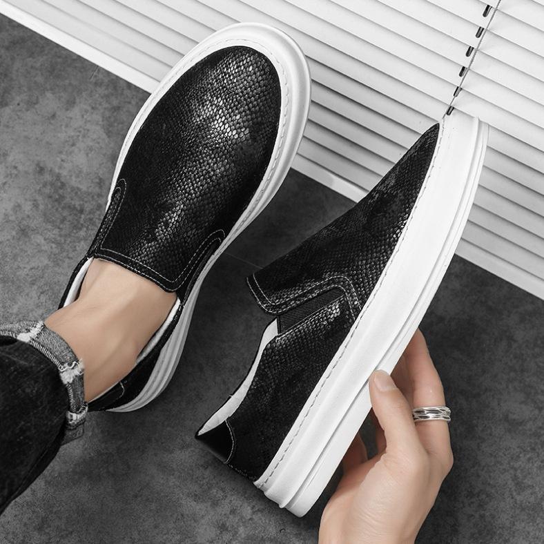 European station men's shoes high-end white shoes 2025 autumn first layer cowhide trend sports and leisure men's versatile board shoes