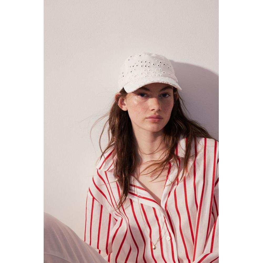 

Кепка HM Broderie Anglaise Белая