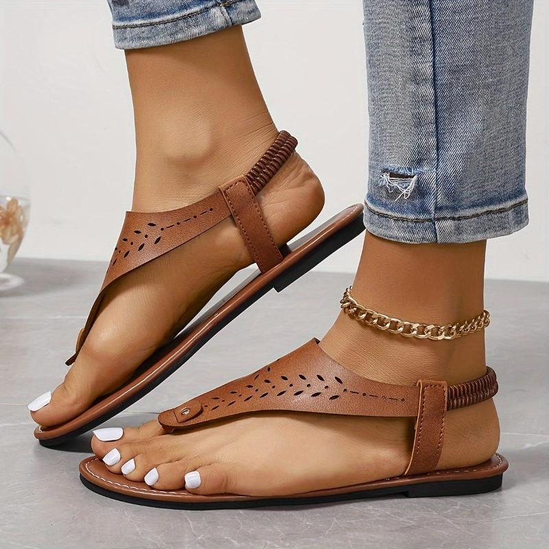 Komfortable slip-on-sandaler for kvinner med perforert vamp og elastisk bånd for utendørs strandaktiviteter