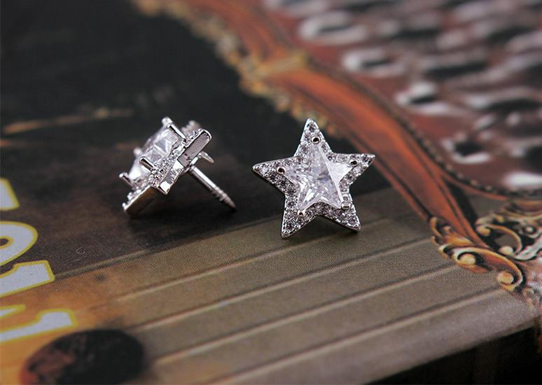 Elegant Star Crystal Lapel Pin for Men and Women - Micro-Paved Zircon Collar Accessory