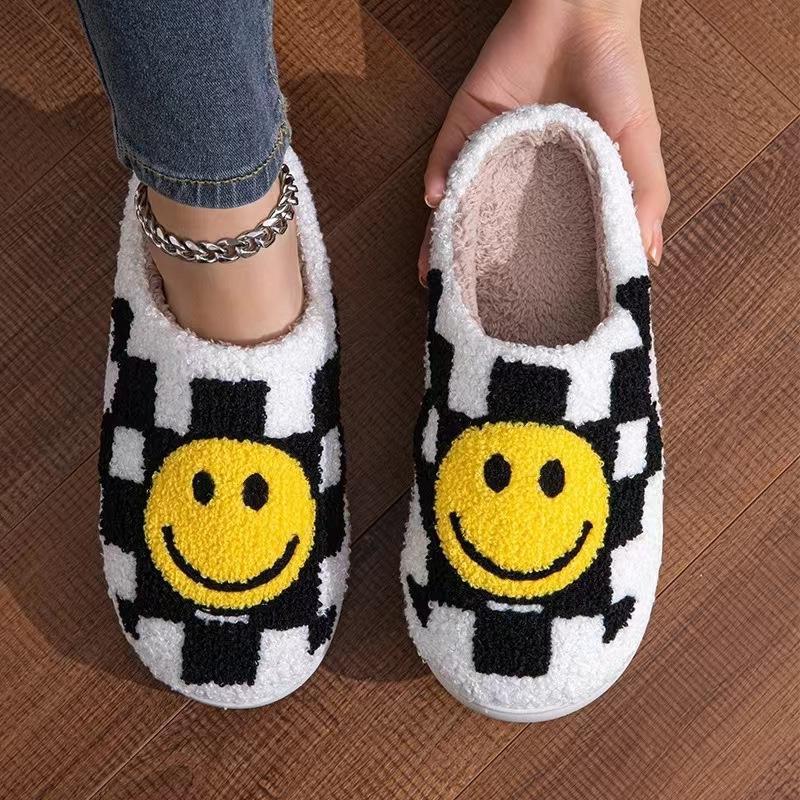 

Удобные хлопковые тапочки с изображением смайлика, домашняя мужская и женская обувь, домашние нескользящие тапочки на толстой подошве на все времена года 36-37