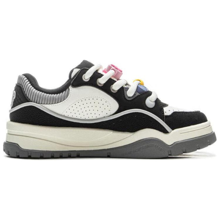 LOL x Li Ning Slip Resistant, Abrasion Resistant, Lightweight Low top Skateboard Shoes Women's Black White AGCV060-6