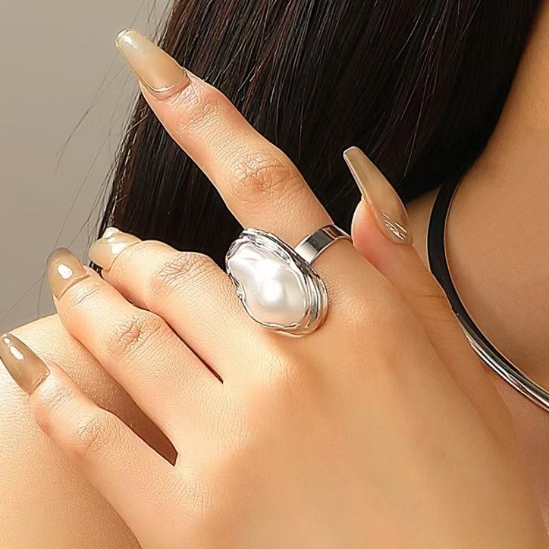 Retro Exaggerated Baroque Irregular Color Pearl Open Ring Cross-Border European American Niche Light Luxury Versatile Ladies Hand Ornament