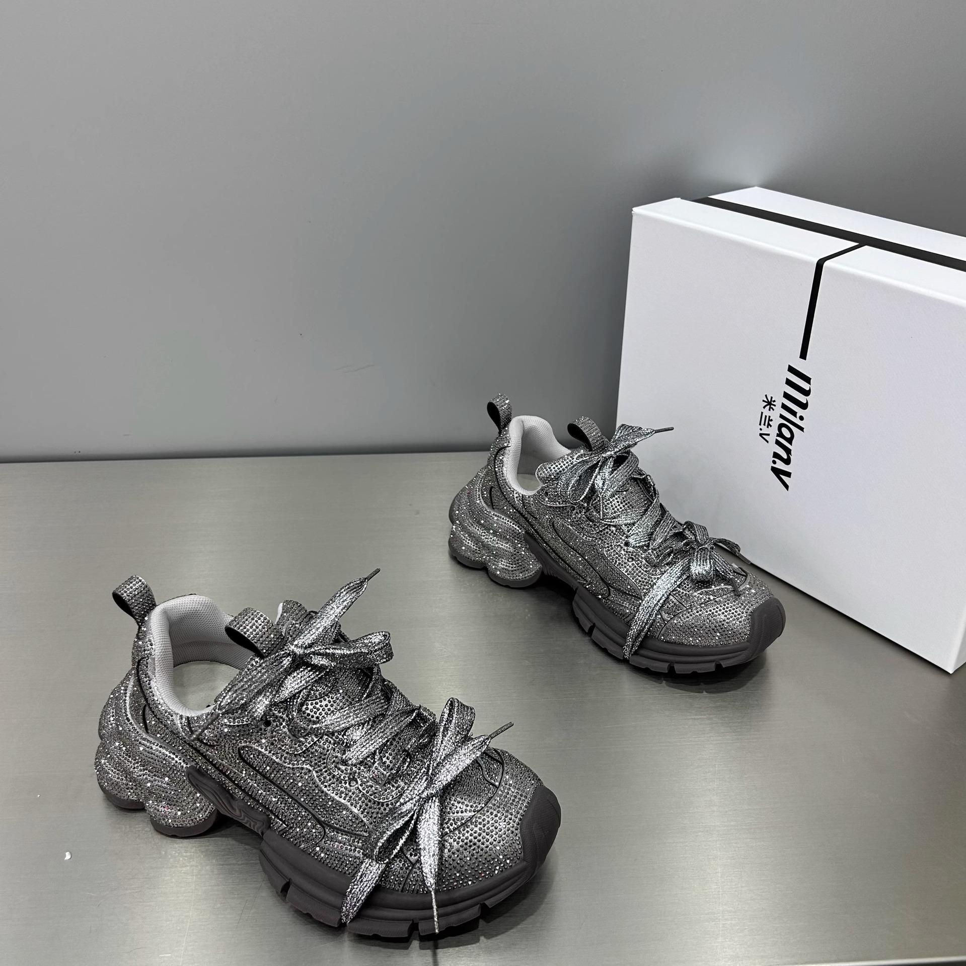 

Summer new round head thick-soled muffin bottom full diamond dad shoes splicing lace-up high-heeled casual sneakers small man 35