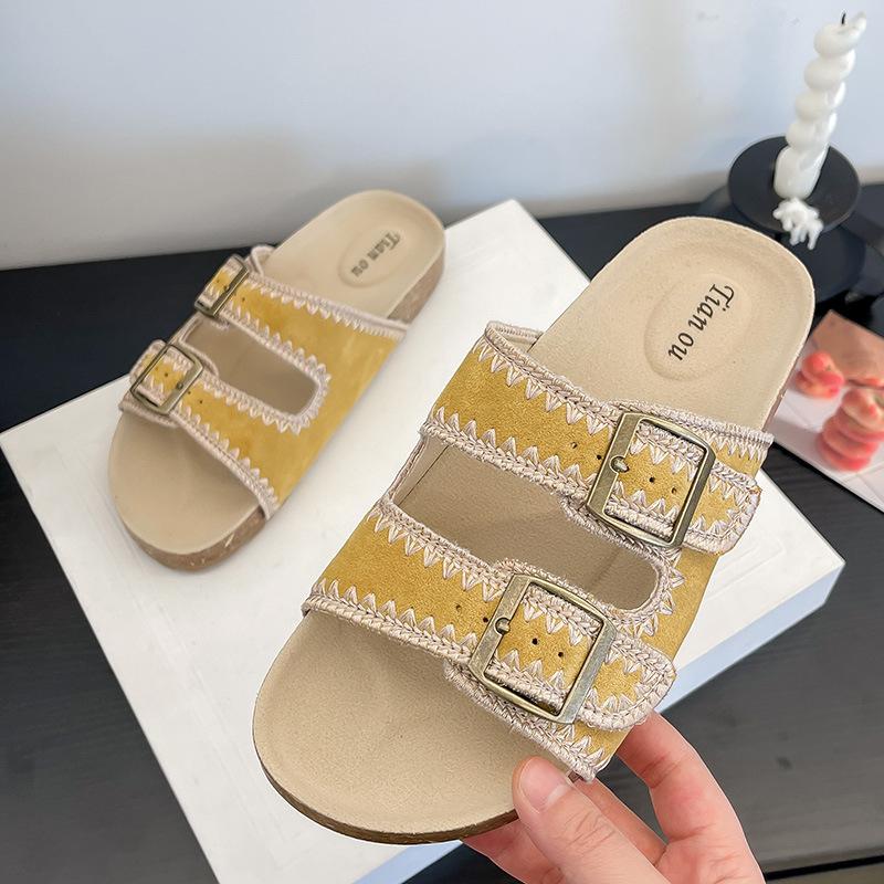 

Women wear half slippers 2025 spring new Korean version of Internet celebrity belt buckle beach open-toed leather flat bottom one-word 40 жёлтый