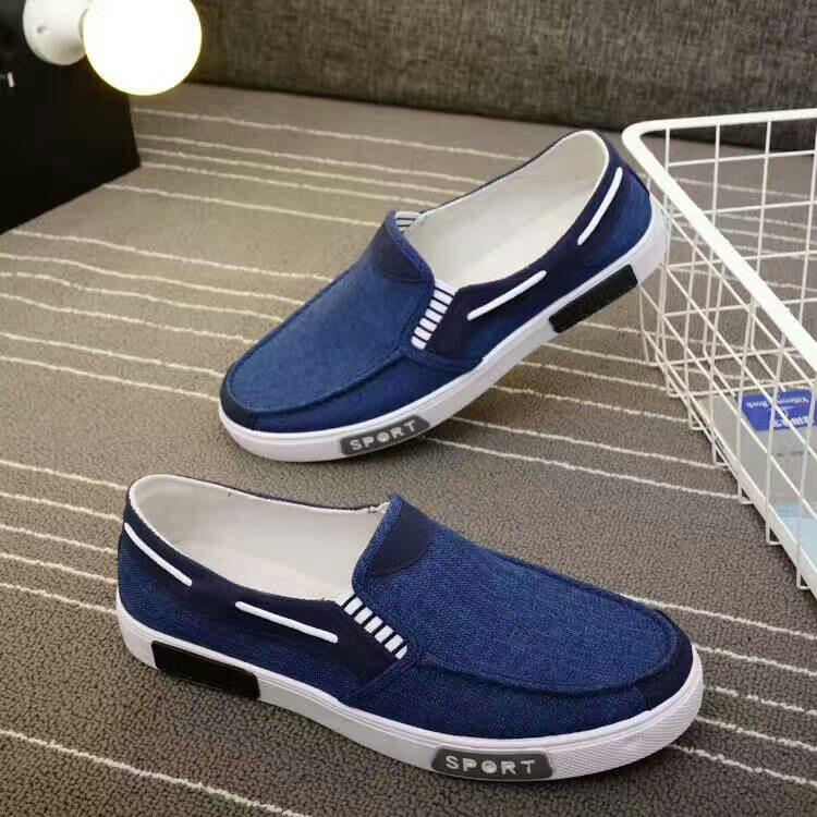 fashion Summer Men Canvas Casual Shoes Breathable Slip-on Men's Sneakers Soft-soled Comfortable Wild Man Flat Shoes Fashion Loafers Men