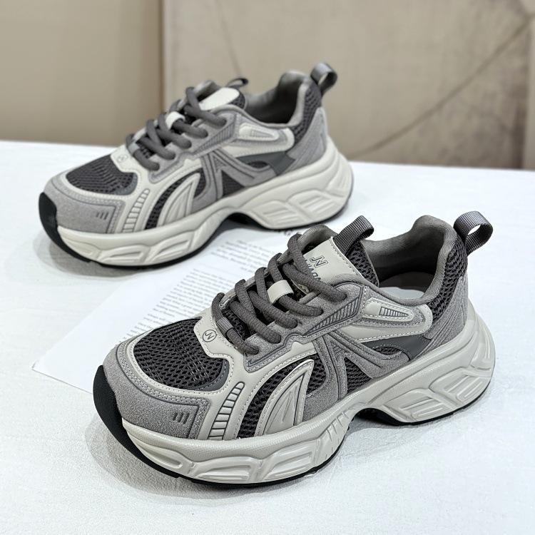 Thick-soled Small Man Height Increase Versatile Dad Shoes New Shoes Women's Soft Soles Are Not Tired Feet Sports Women's Shoes