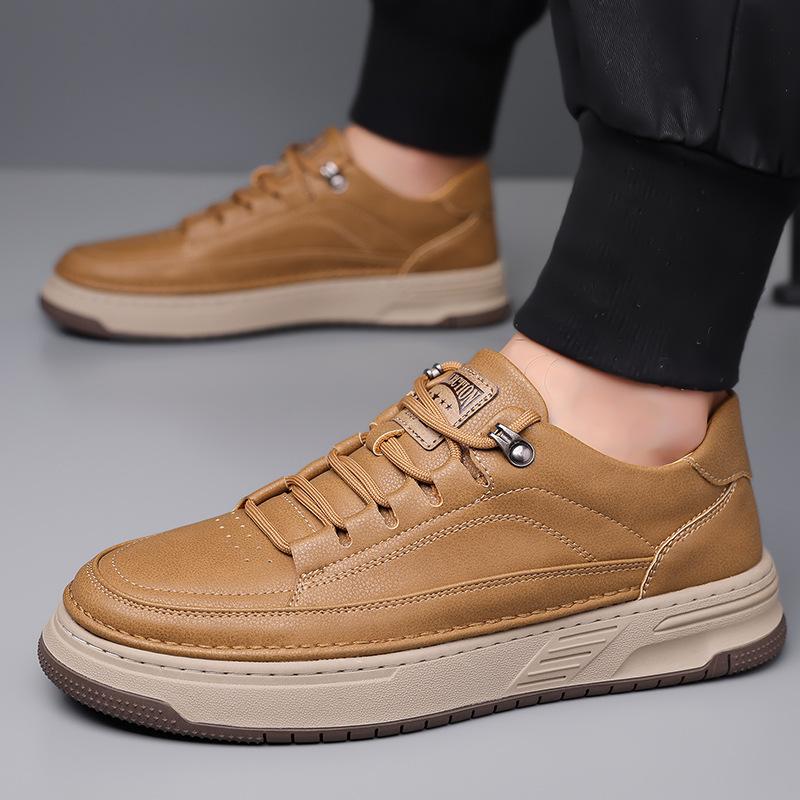 Men's Shoes Autumn New Trend Sports Casual Shoes Breathable Young Men's Travel Shoes Soft-soled Leather Shoes 2025