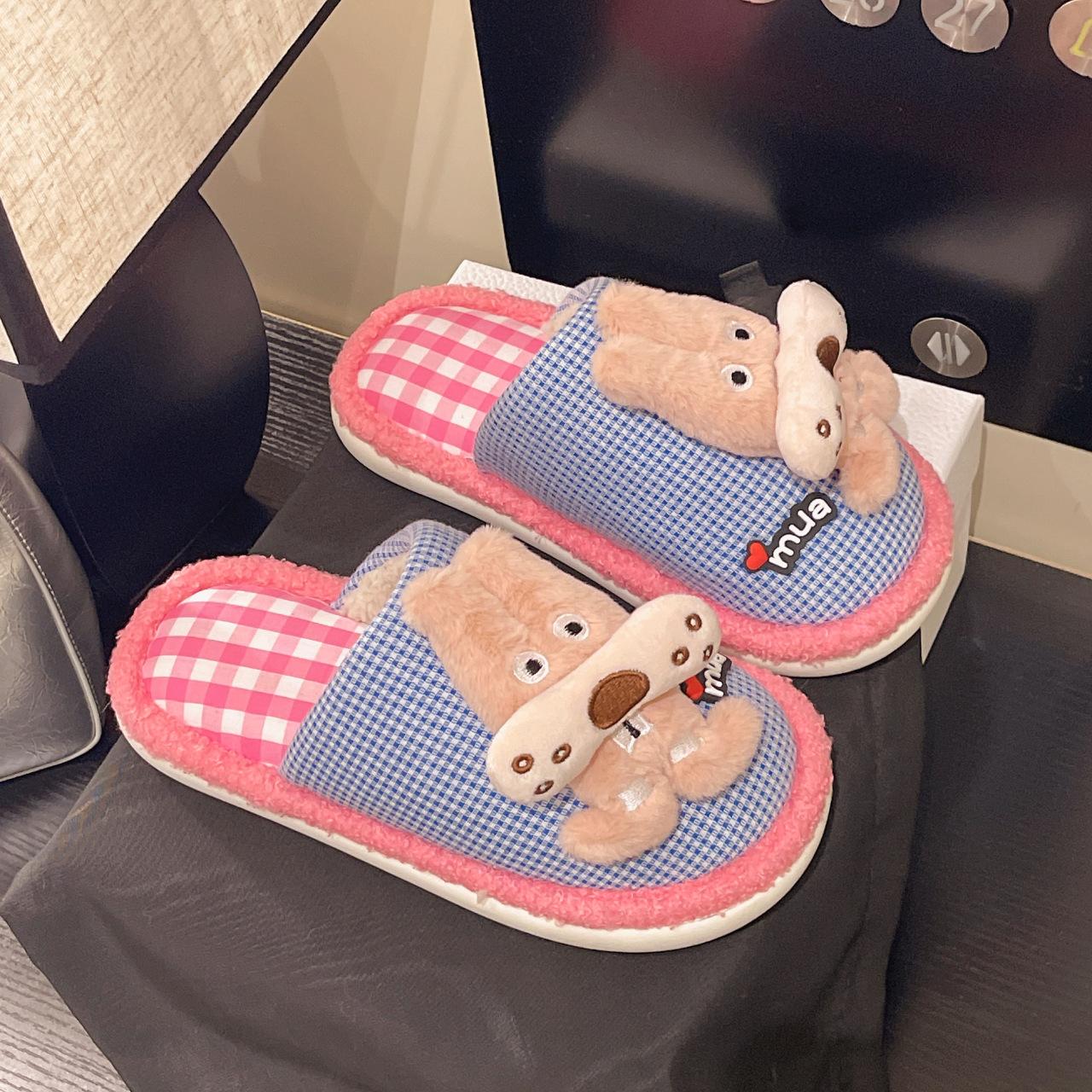 

Cute cartoon funny plaid casual cotton slippers women s autumn and winter puppet outer wear home flat bottom fluffy slippers women s shoes 40-41 синій