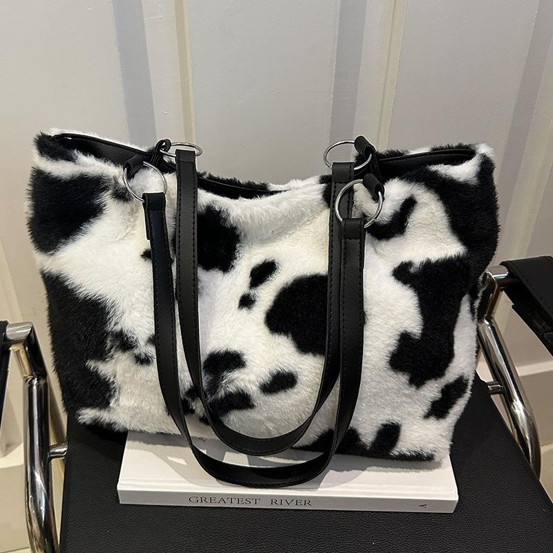 

Плюшевая индивидуальная универсальная сумка через плечо для женщин и женская сумка Высококачественная модная сумка для женщин и сумка подмышкой